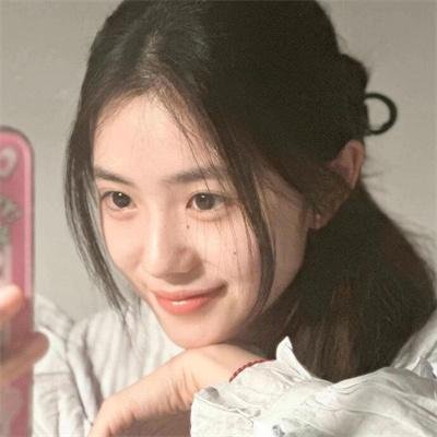《第一次遇见花香的那刻》封面