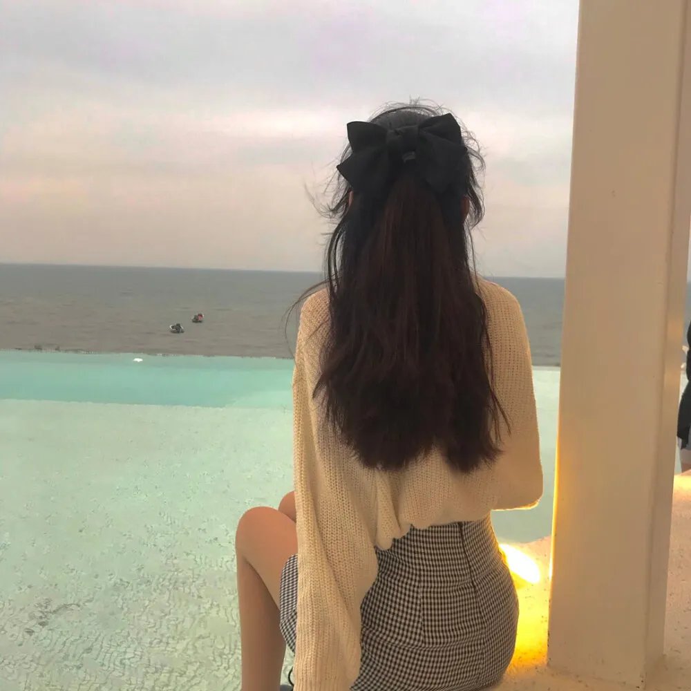 《八个够晒数续集》封面